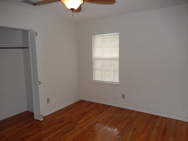 Building Photo - 307 N Dellview Dr