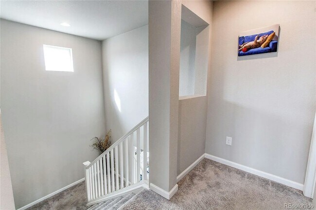 Building Photo - 15920 Hayloft Ln