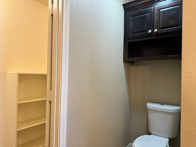 Building Photo - 15786 County Rd 472