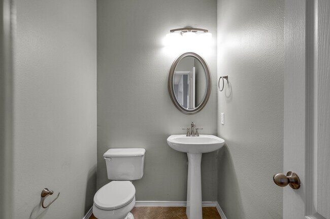 Building Photo - 30327 Deleon Fields Dr