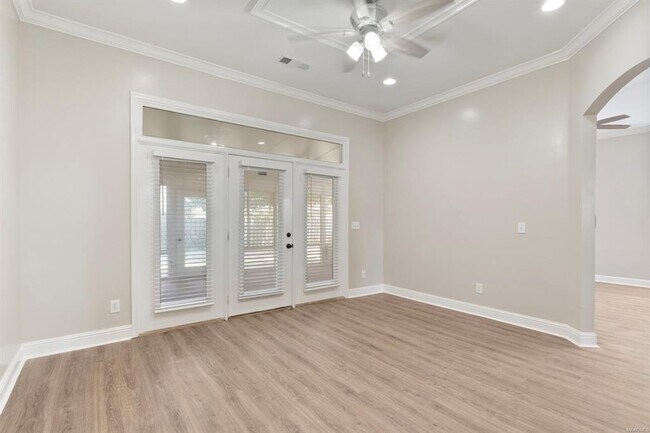 Building Photo - 8643 Carillion Pl