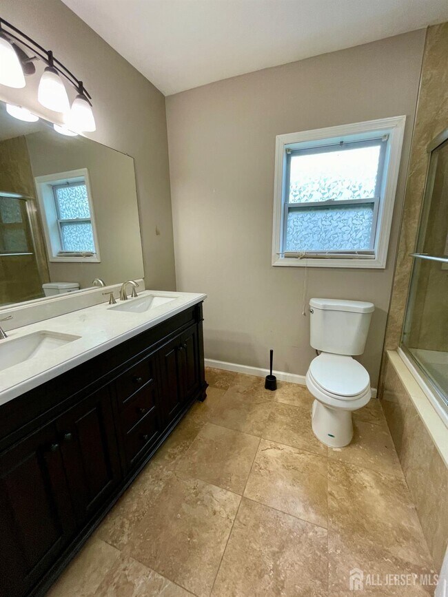 Building Photo - 1387 Finnegans Ln