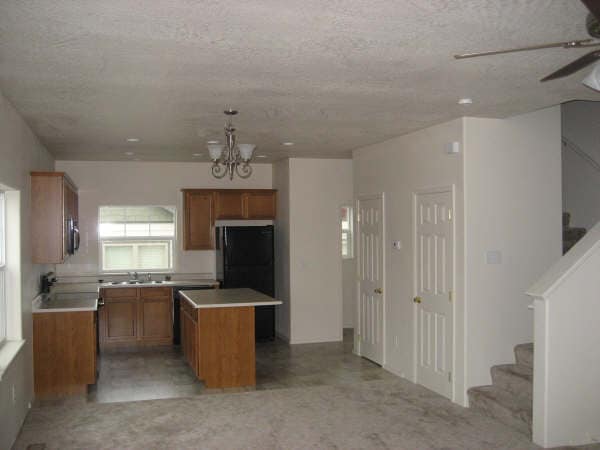 Building Photo - 248 Hiatt Ln