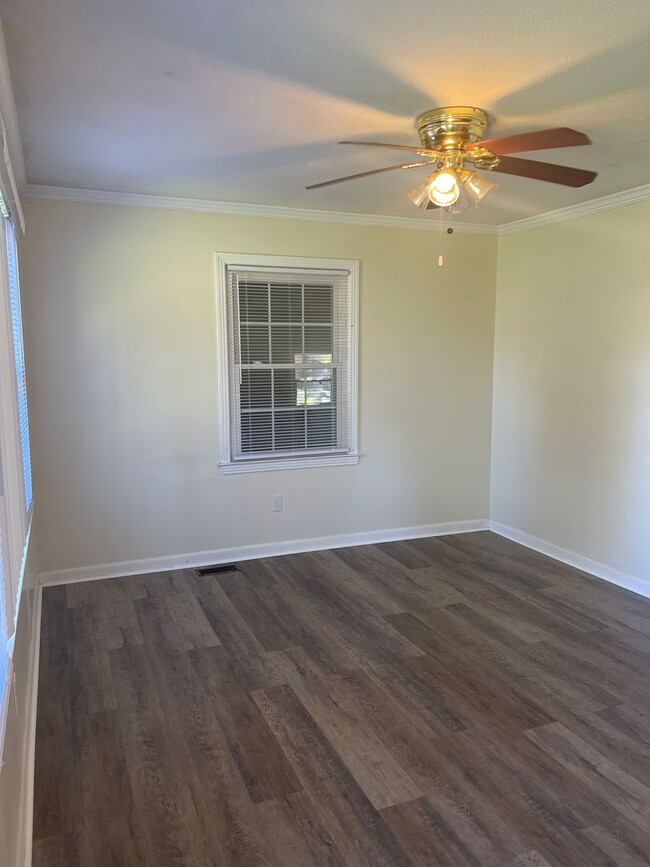 Building Photo - Single Level Rental in Sanford, NC - 3 Bed...