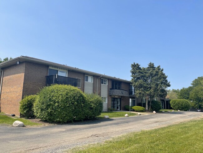 Building Photo - 2301 Beau Monde Blvd