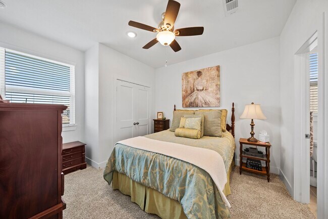 Building Photo - 7907 Starfish Arbor Dr
