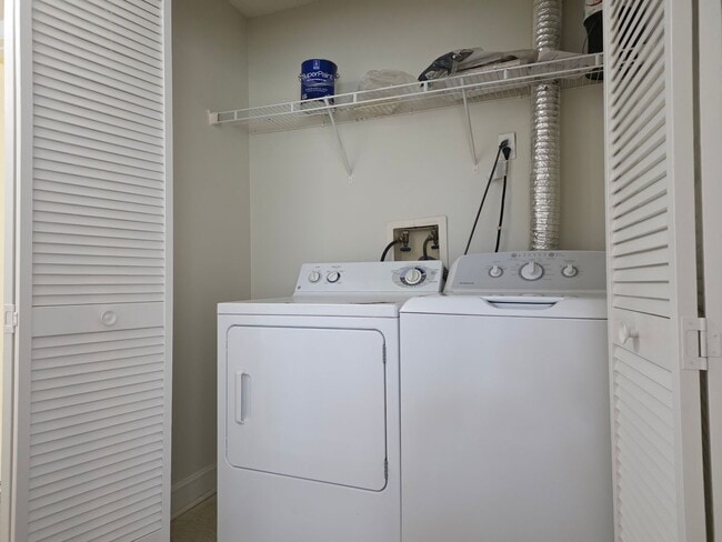 Building Photo - Two Bedroom Condo at Miriada Condominiums in Orlando