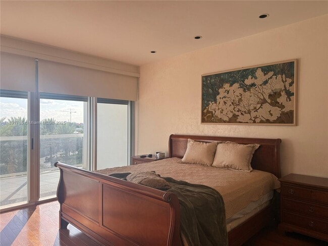 Building Photo - 9601 Collins Ave