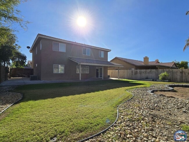 Building Photo - 1874 Farmer Dr