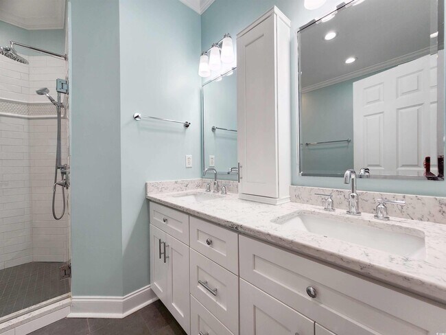 Building Photo - 613 Golden Bear Dr