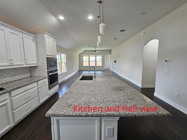 Building Photo - 3105 Euclid Way