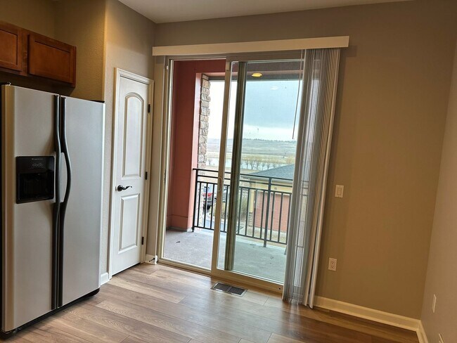 Building Photo - Large garage with attached spacious 2 bedroom townhome