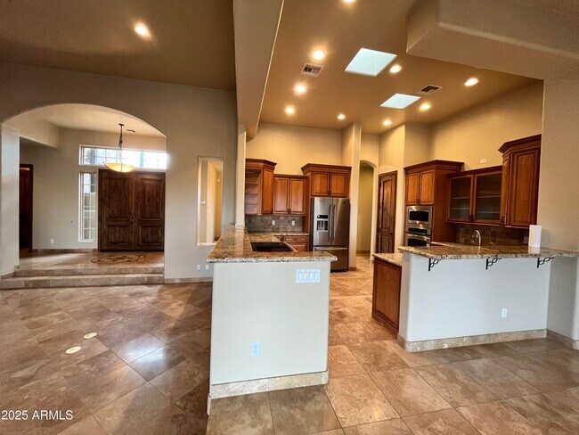 Building Photo - 6128 E Duane Ln