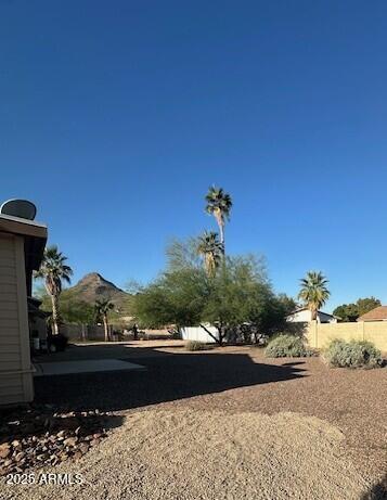 Building Photo - 2136 E Betty Elyse Ln