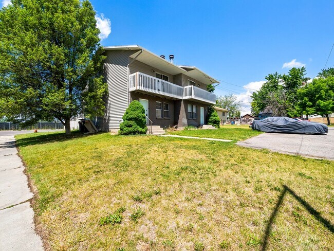 Building Photo - Cam-715 E 950 S Provo, UT 84606