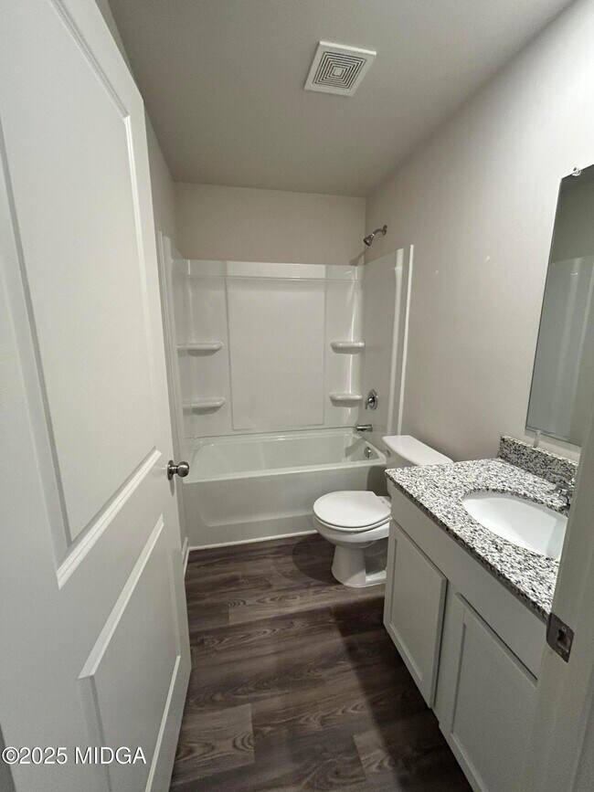 Building Photo - 272 Laurel Springs Dr