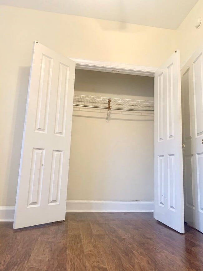 Building Photo - 405 N Madison St