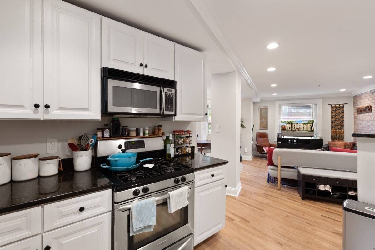 Building Photo - 150 Rhode Island Ave NW