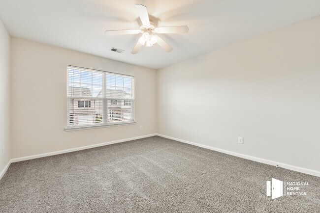 Building Photo - 243 Quiet Grove Dr