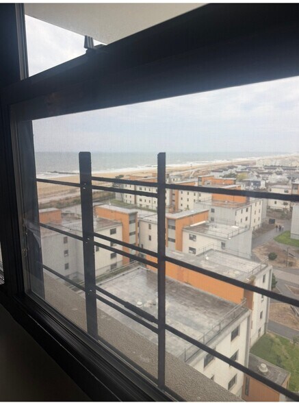 Building Photo - 1-41 Beach 56th Pl