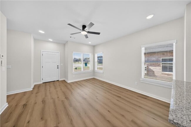 Building Photo - 603 Cosmos St