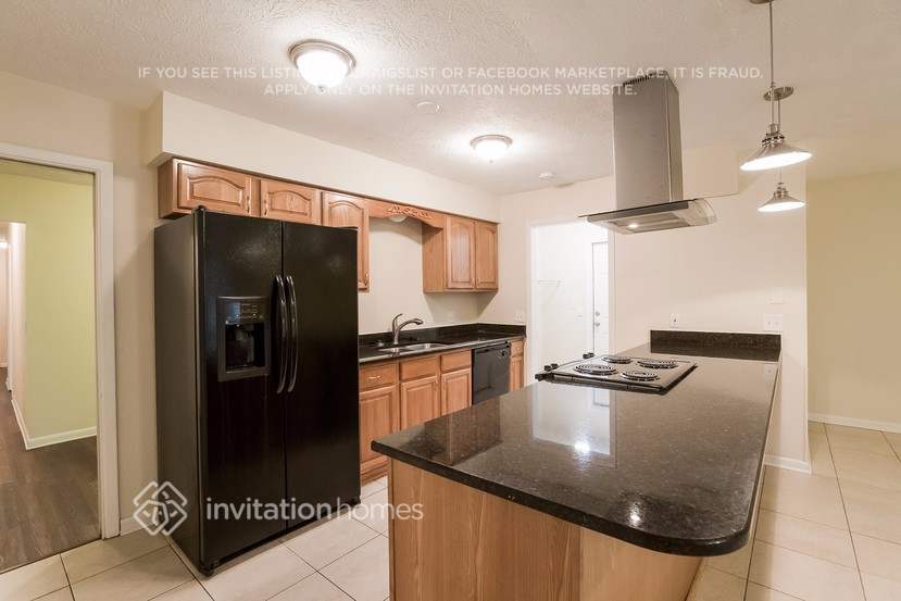 Building Photo - 2314 Medford Ln