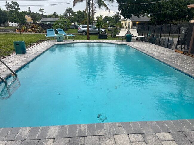 Building Photo - 9080 Peebles Rd