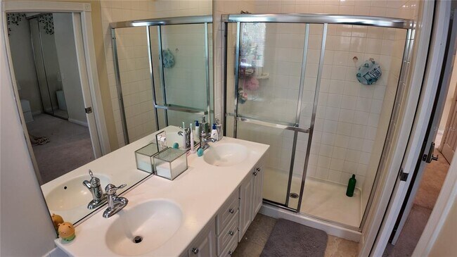 Building Photo - 8561 Insular Ln