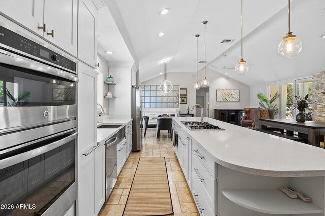 Building Photo - 14436 N Coral Gables Dr