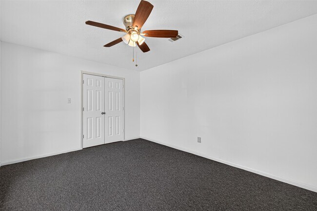 Building Photo - 8511 Collingdale Rd