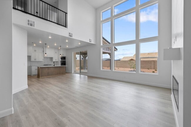 Building Photo - 646 Grn Mountain Dr