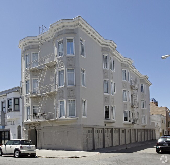 Primary Photo - 3225 Laguna St