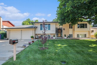 Building Photo - 8192 E Oxford Dr