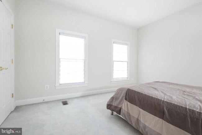 Building Photo - 11629 Forest Hill Ct