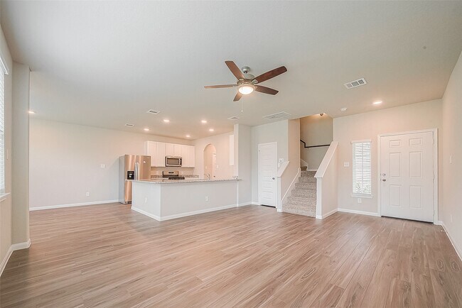 Building Photo - 2335 Tavo Trails Dr