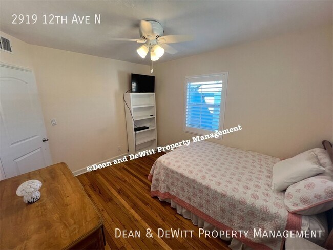 Building Photo - 2919 12th Ave N