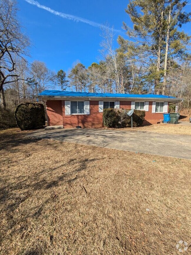 Building Photo - 2BD/1BA Duplex in Hickory