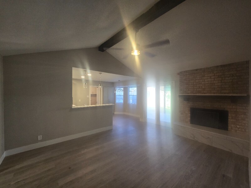 Building Photo - 4911 Belle Ellen