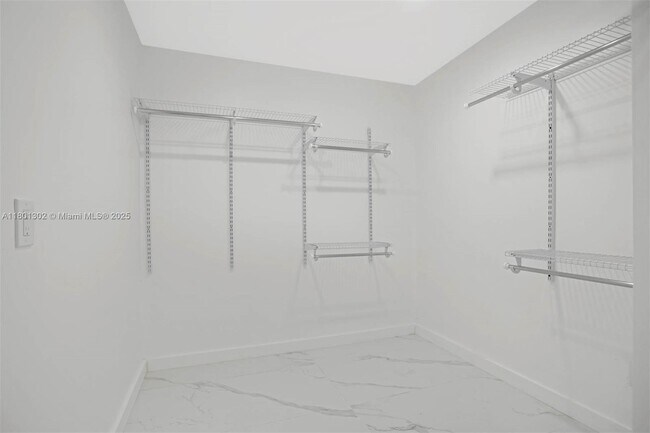 Building Photo - 17701 SW 92nd Ct
