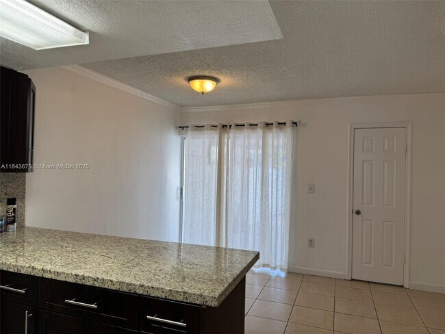 Building Photo - 2091 W 54th Terrace