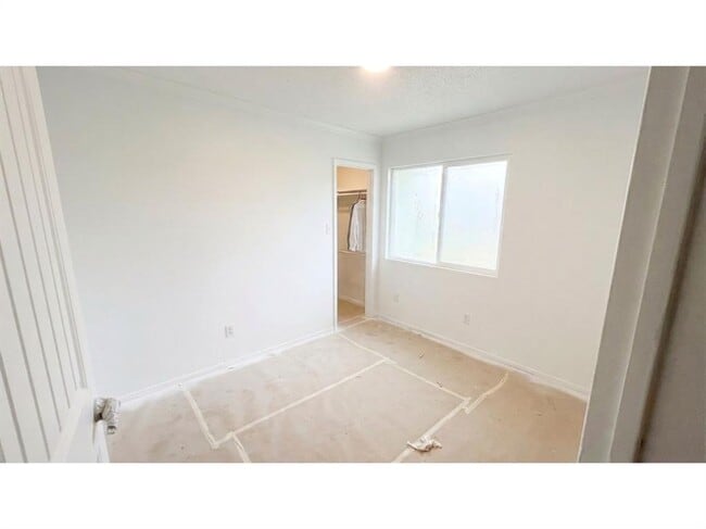Building Photo - 9515 Aberdeen Way