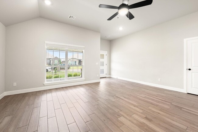 Building Photo - 13933 Klinsman Rd