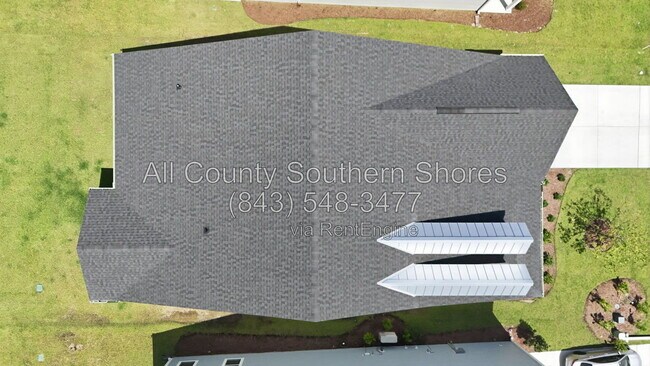 Building Photo - 3084 Claredon St