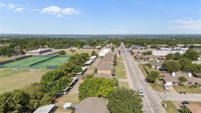 Building Photo - 5837 Shadydell Dr