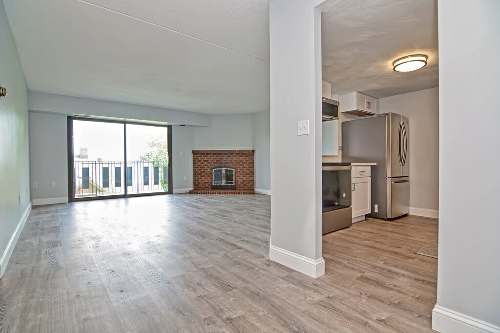 Building Photo - 386 Broadway