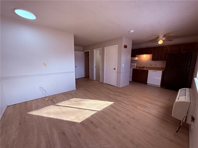 Building Photo - 1701 S West End St