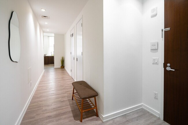 Building Photo - 52 Maiden Ln