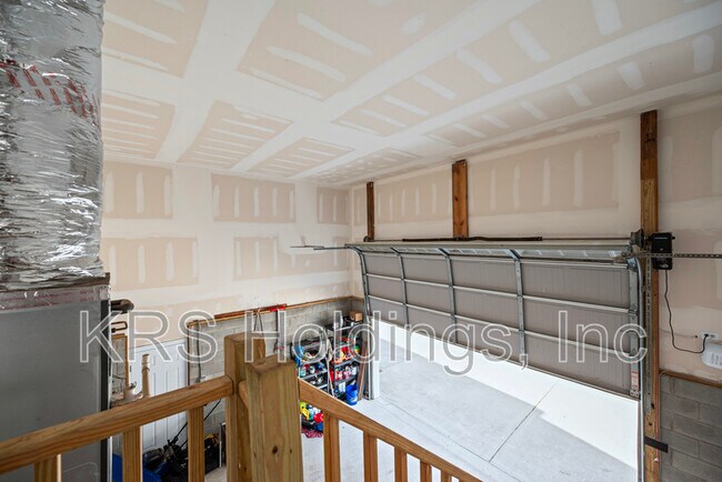 Building Photo - 9553 14th Bay St