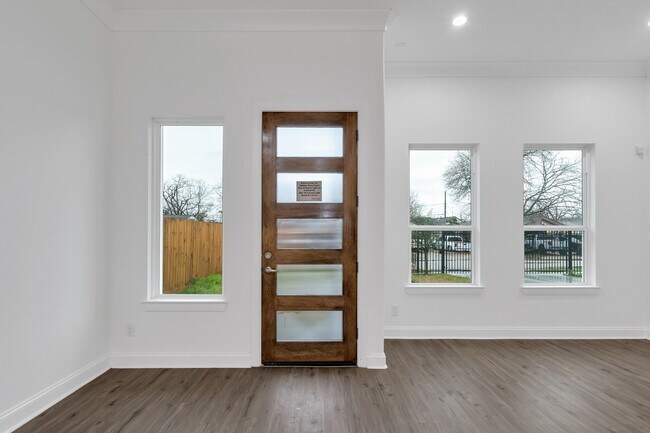 Building Photo - 7315 Iwo Jima Rd