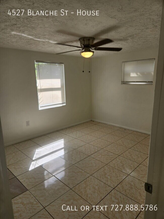 Building Photo - 4527 Blanche St
